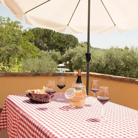 Tenuta Di Caiolo Farm stay *