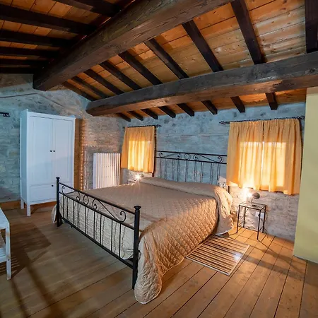 ファームステイ Tenuta Di Caiolo パニカーレ