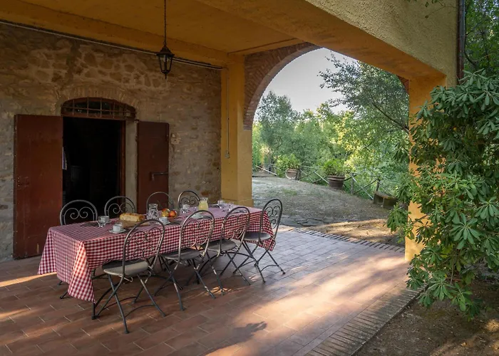 Alloggio per agriturismo Tenuta Di Caiolo *